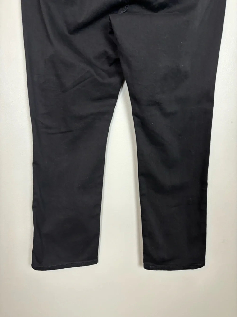 Levis Jeans Womens 18W Black Classic Straight Leg Mid Rise Stretch Denim